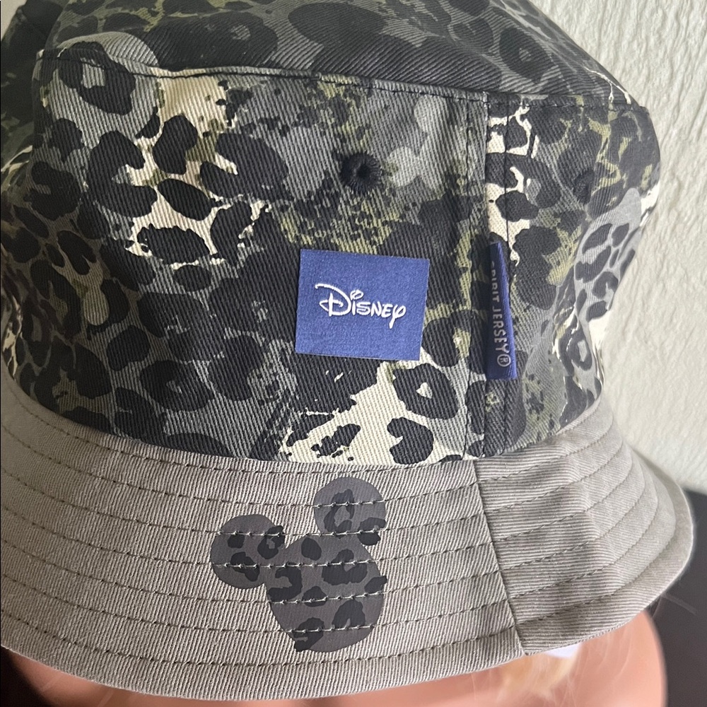 #1464**Disney Gray Leopard Print Bucket Hat - Picture 3 of 12